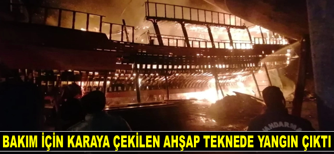 Manavgat’ta gezi teknesinde yangın çıktı