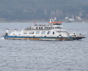 Bozcaada ve Gökçeada'ya feribot seferleri iptal edildi