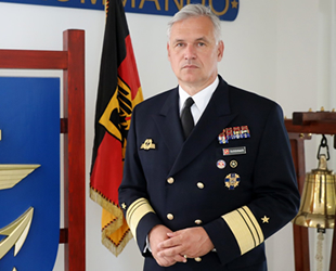 Alman Deniz Kuvvetleri Komutanı Kay-Achim Schönbach, görevinden istifa etti