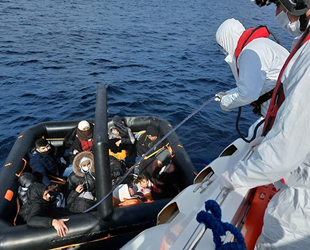 Bodrum’da 13 düzensiz göçmen kurtarıldı