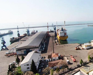Taşucu Limanı, CEY Grubu Ortak Girişimi'ne devredildi