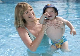 Denize giren çocukları bekleyen tehlike