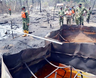 Nijerya'da yasa dışı faaliyet gösteren 175 petrol rafinerisi imha edildi