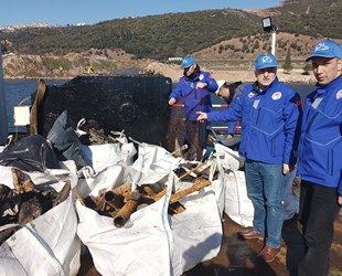 İzmit Körfezi'nin hayalet ağlardan temizlenmesi için çalışma başlatıldı