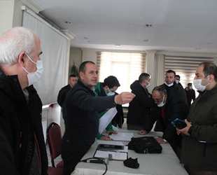 Arhavi'de balıkçılar ve halk, ÇED toplantısını yaptırmadı