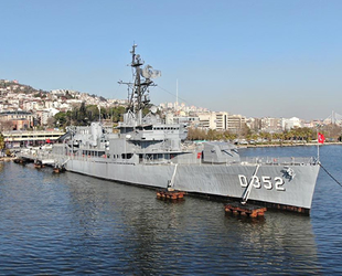 Türkiye'nin ilk müze gemisi Gayret, 25 yıldır İzmit’te hizmet veriyor