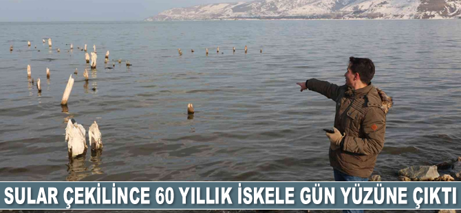 Van Gölü'nde sular çekilince 60 yıllık iskele gün yüzüne çıktı