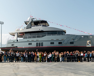 Bering Yachts, LEVENNA’yı denize indirdi