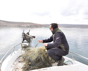 Kayseri barajlarındaki hayalet ağlar temizlendi