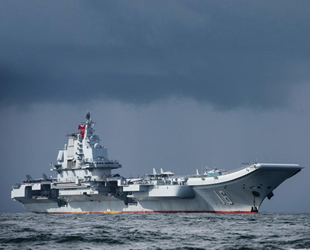 Shangdong isimli Çin uçak gemisi, Tayvan Boğazı'ndan geçti