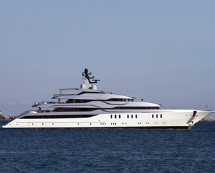 İspanya, Tango isimli Rus yatına el koydu