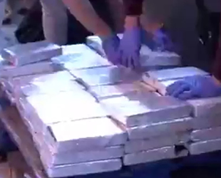 Kolombiya'dan Mersin Limanı’na gelecek gemide 800 kilogram uyuşturucu ele geçirildi