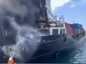 Filipinler’de General Romulo isimli gemide yangın çıktı