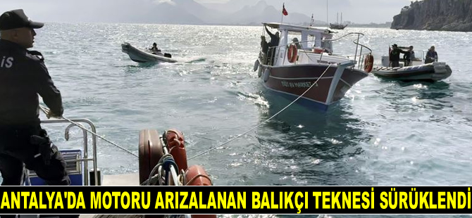 Antalya'da motoru arızalanan balıkçı teknesindeki 9 kişi kurtarıldı