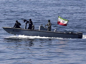 İran, kaçak yakıt taşıyan gemiye el koydu