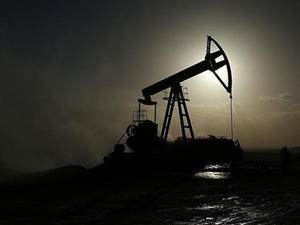 IEA, küresel petrol talebinde düşüş öngörüyor