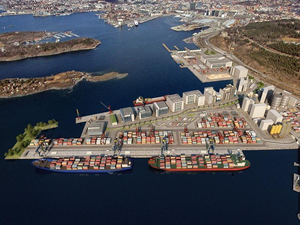 Norveç, Rus gemilerine limanlarını kapatacak