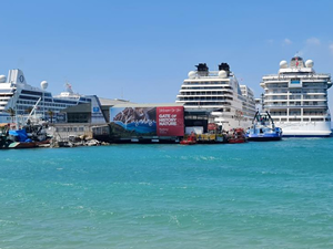 Ege Port Kuşadası Limanı'na 4 adet kruvaziyer gemisi aynı anda yanaştı