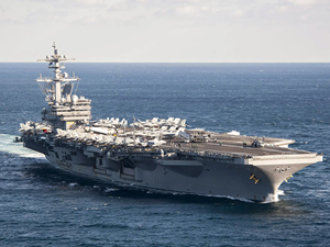 USS George Washington uçak gemisinden 200 denizci ayrıldı