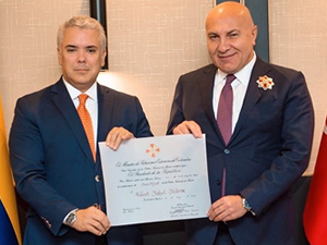Robert Yüksel Yıldırım’a ‘Kolombiya Ulusal Liyakat Nişanı’ takdim edildi