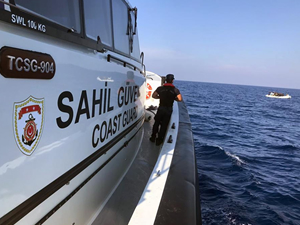 Marmaris ve Datça açıklarında 66 göçmen kurtarıldı