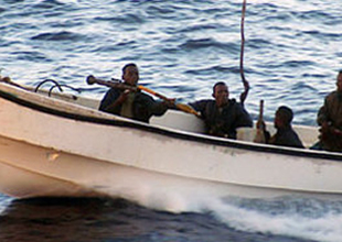 Korsanlar Aden Körfezi'nde İran tankerine saldırdı