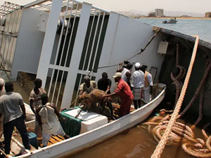 Sudan'da 15 bin 800 koyun taşıyan Badr 1 isimli gemi battı