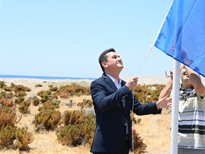 Kumluca’da mavi bayraklı plaj sayısı 3’e yükseldi