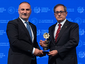 Arkas, ’Türk Gemi İnsanını En Fazla İstihdam Eden Firma’ ödülüne layık görüldü