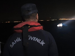 İzmir açıklarında 138 düzensiz göçmen kurtarıldı