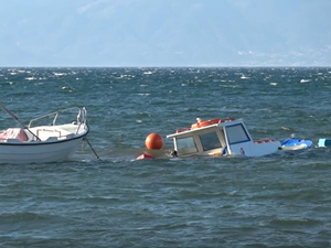 Ayvalık’ta şiddetli rüzgar balıkçı teknelerini batırdı