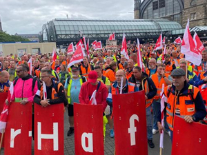 Almanya’da liman işçilerinin grevi yasaklandı
