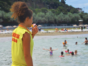 Samsun’da mavi bayraklı plaja yoğun ilgi var