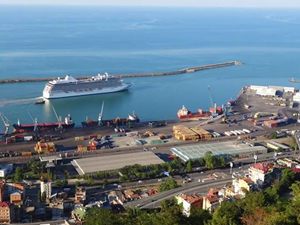 Trabzon Limanı’nda kruvaziyer hazırlığı sürüyor