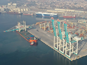 Safiport, Derincespor’a sponsor oldu