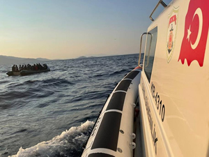 İzmir açıklarında 130 göçmen kurtarıldı