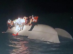 Rodos açıklarında göçmenleri taşıyan tekne battı