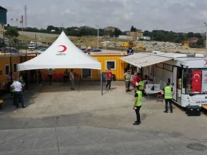 Asyaport Limanı çalışanlarından Kızılay'a kan bağışı