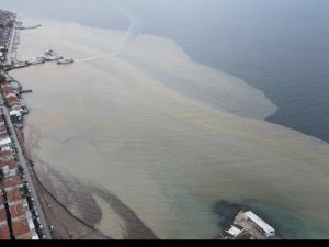 Bursa'da sağanak denizle birleşti!