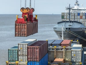8 ayda Türk limanlarında 365 milyon ton yük elleçlendi