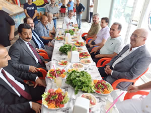 İMEAK Deniz Ticaret Odası İskenderun Şubesi'nden balık ekmek etkinliği