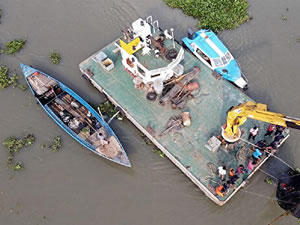 Bangladeş'te batan teknede ölenlerin sayısı 51'e çıktı