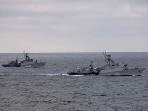 Çin ve Rusya Savaş Gemileri Alaska Açıklarında Görüldü