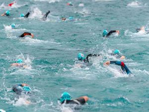 Konyaaltı’nda uluslararası yüzme yarışı heyecanı