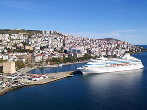 Sinop, bu yıl 13 kruvaziyer gemisi ağırladı
