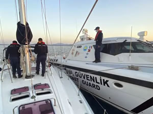 İzmir'de 155 düzensiz göçmen yakalandı