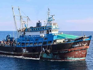 ABD Umman Körfezi'nde durdurduğu teknede tonlarca patlayıcı buldu