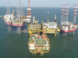 Çin’in en büyük deniz petrol sahası, elektrik üretimine başladı