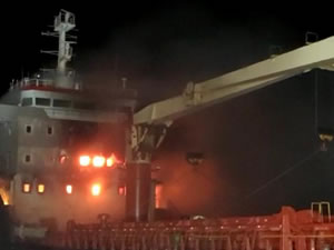 Sinop'ta kuru yük gemisinde yangın: 4'ü ağır 16 yaralı