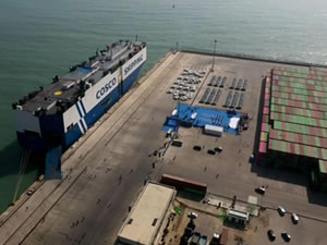 Çin’in Shenzhen Kentindeki Liman Ortadoğu’ya Araba İhracatına Başladı